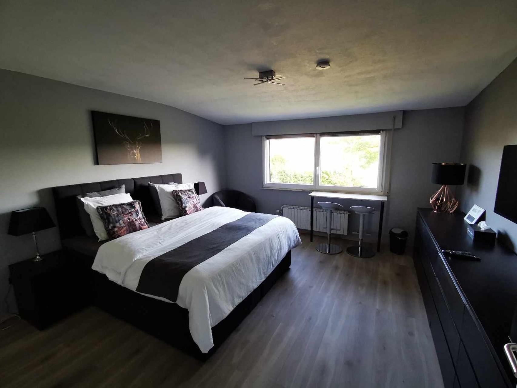 Lanonweye Hotel เวมส์ ภายนอก รูปภาพ