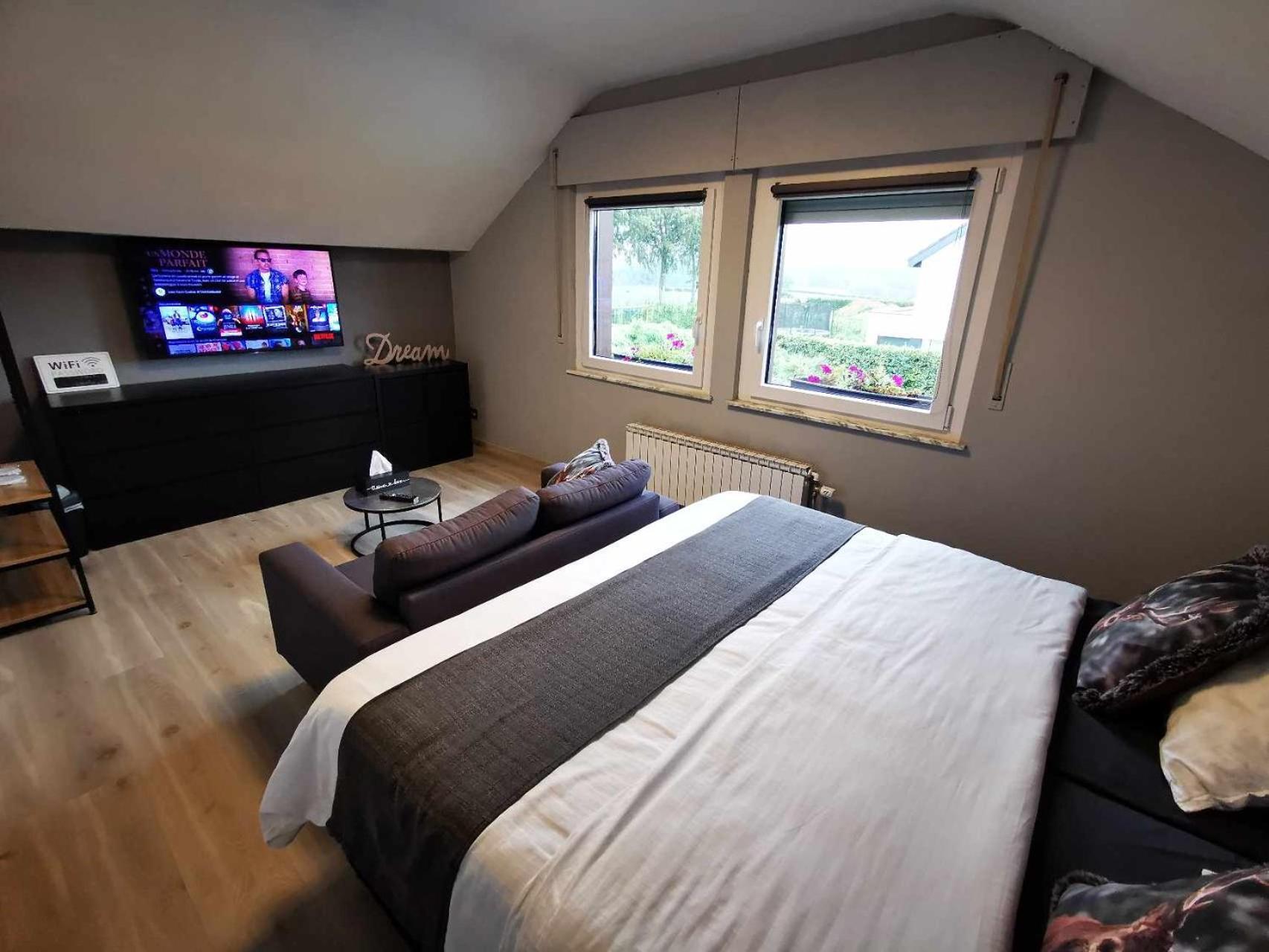 Lanonweye Hotel เวมส์ ภายนอก รูปภาพ